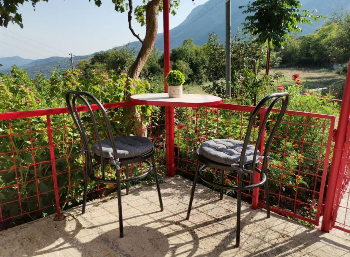 Georgaras Accommodation Platanoussa エクステリア 写真