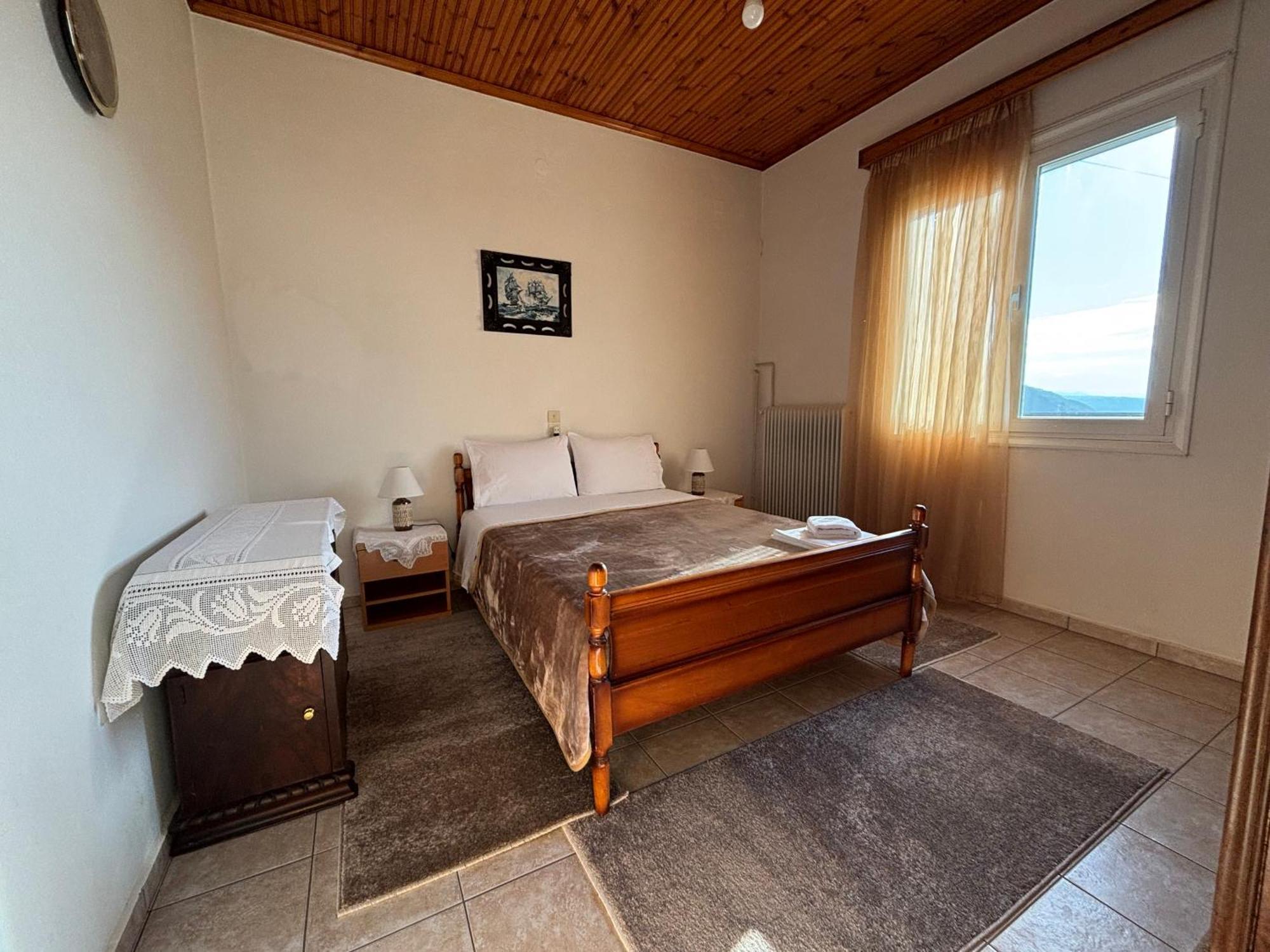 Georgaras Accommodation Platanoussa エクステリア 写真